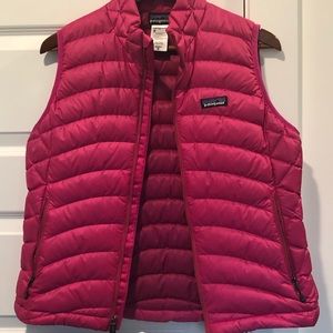 Patagonia pink puff vest